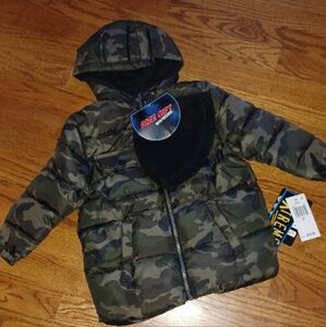 New iXtreme green Camouflage Kids Jacket size 2t